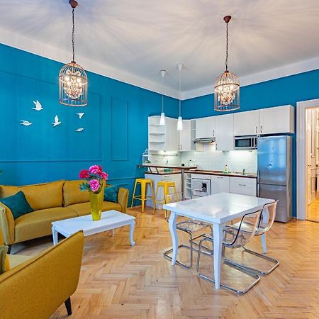 Colorful Wenceslas Square Apartment Prag Eksteriør billede